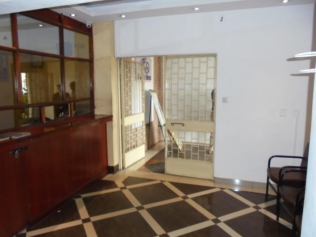 Karibu Hotel Nairobi Buitenkant foto